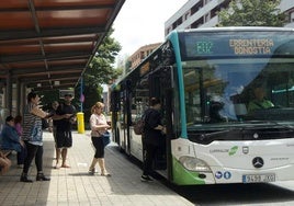 La Diputación trabaja en ampliar hasta los 12 años la gratuidad en el transporte público en 2025