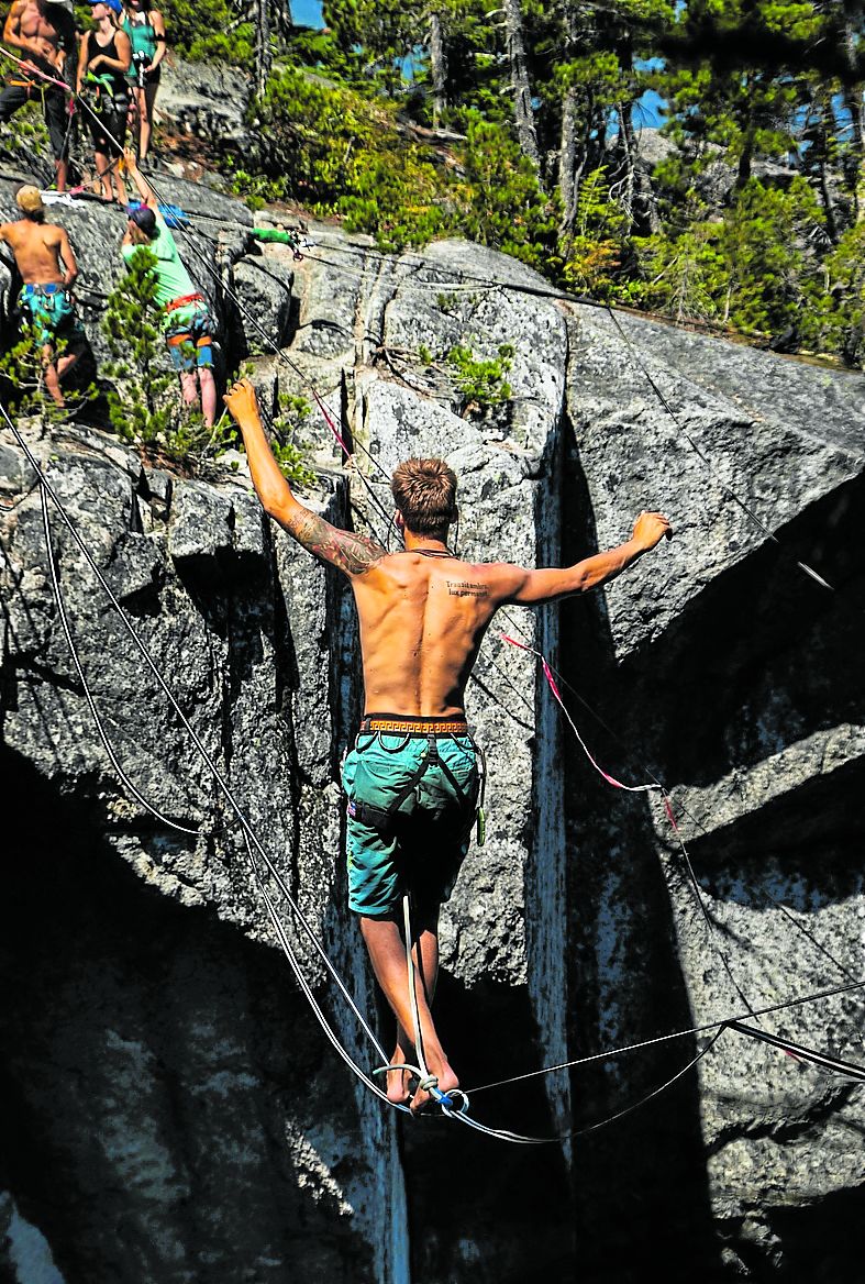 Habrá una exhibición de slackline en Untzaga plaza.