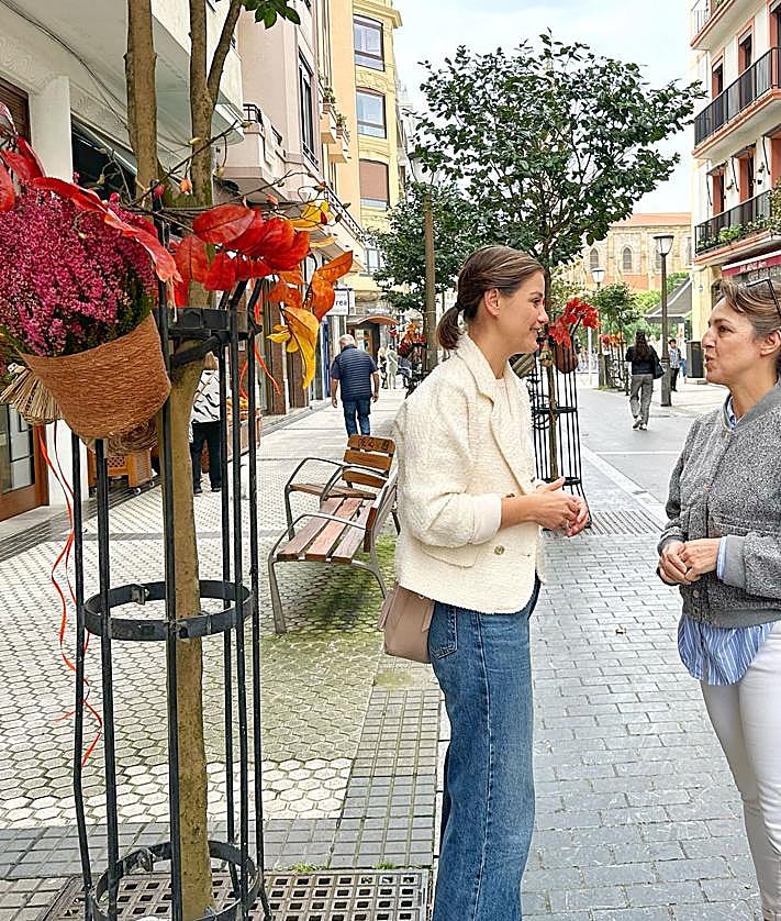 Imagen secundaria 2 - &#039;Open Dendak&#039; impulsa el sector comercial de Donostia con decoración otoñal y navideña