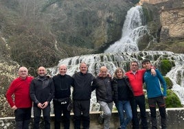 Miembros de Argazkia en una salida fotográfica a Orbaneja del Castillo.