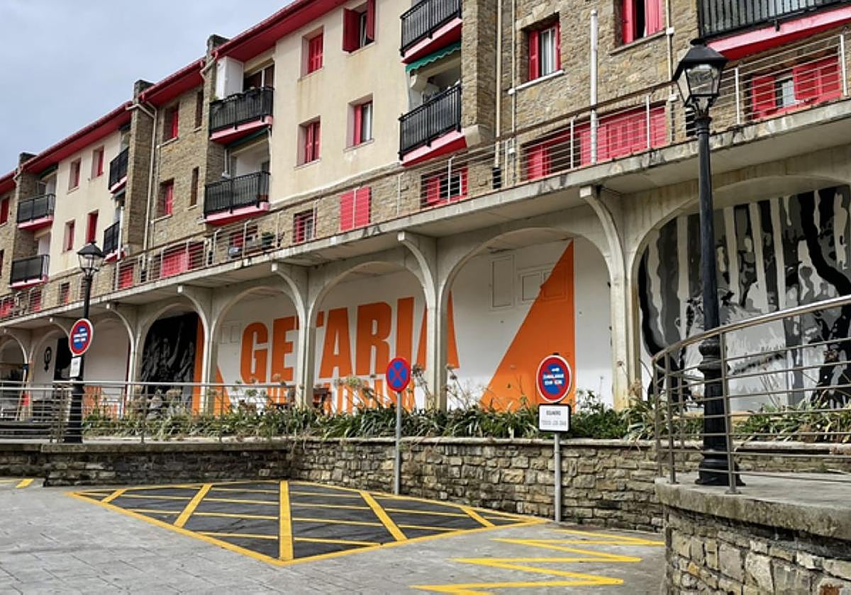 Menditxoko horma zuria margotu ondoren bihar inauguratuko da.