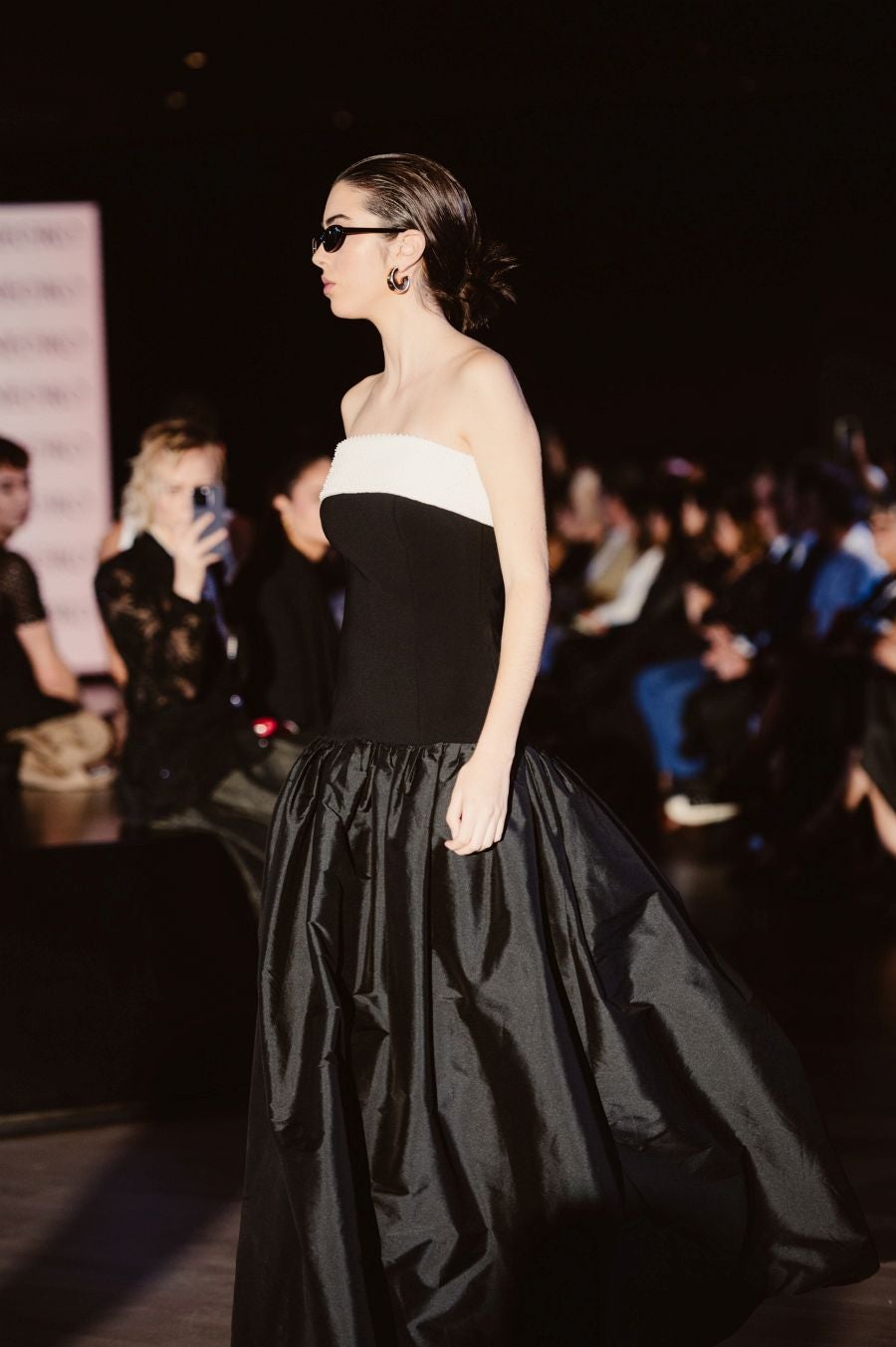 Desfile de Nicolás Montenegro en el Museo Balenciaga