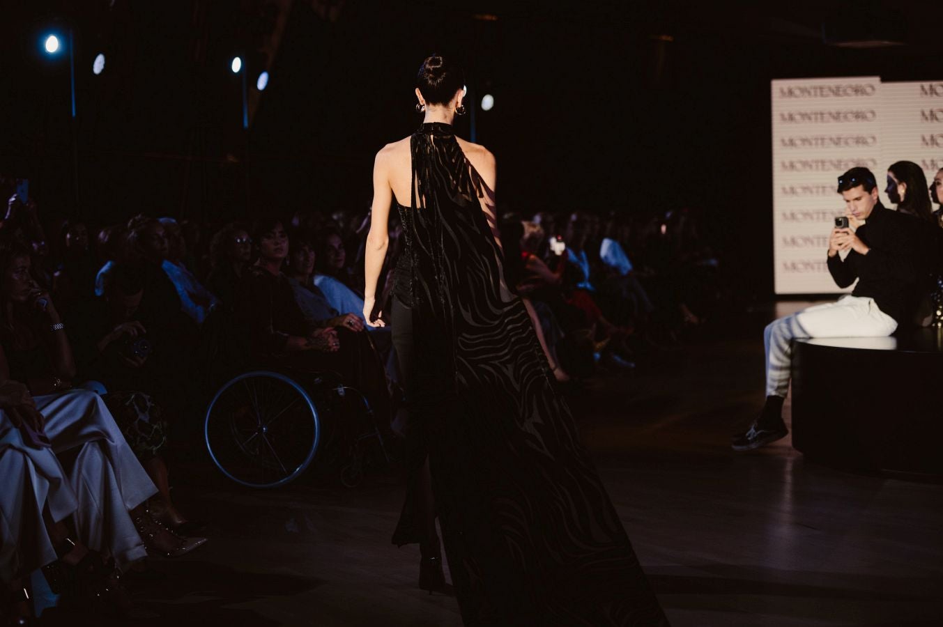 Desfile de Nicolás Montenegro en el Museo Balenciaga