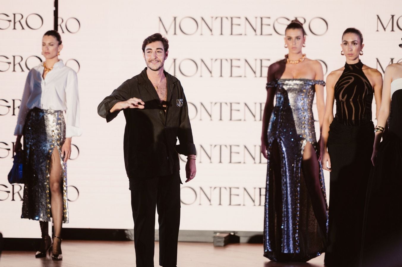 Desfile de Nicolás Montenegro en el Museo Balenciaga