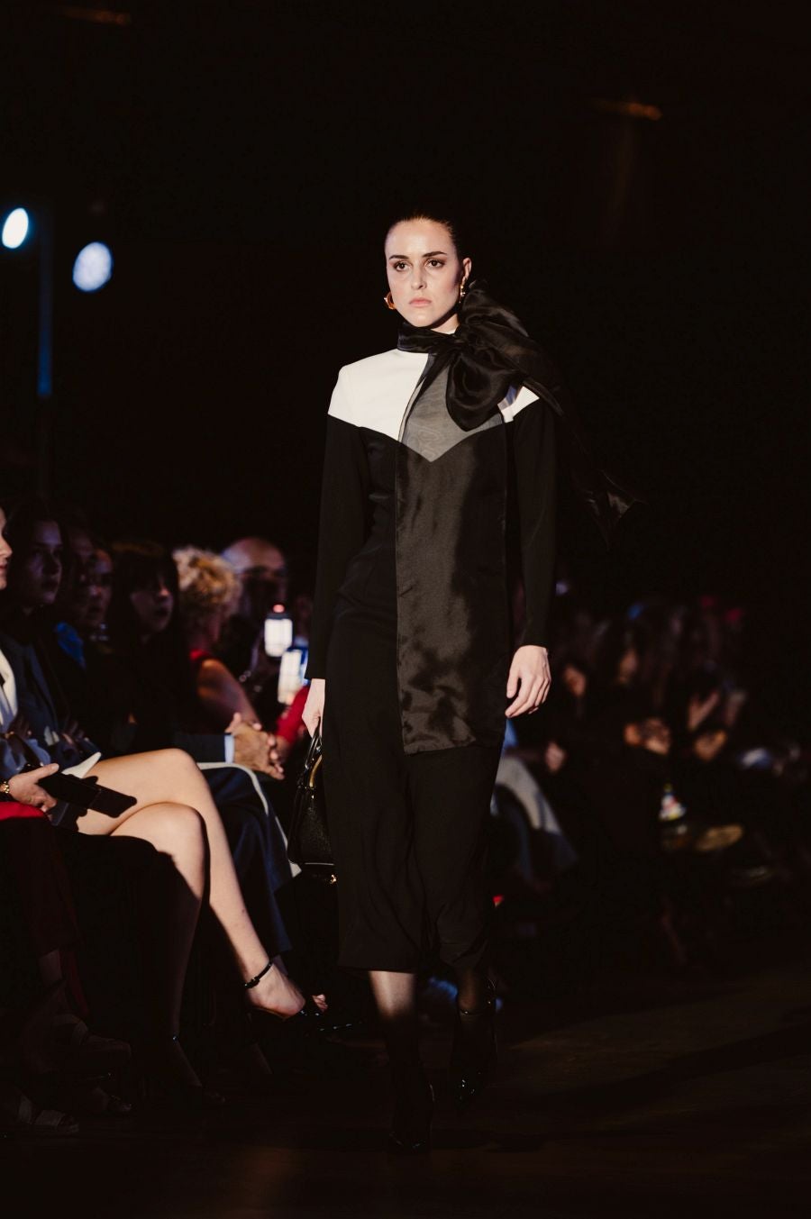 Desfile de Nicolás Montenegro en el Museo Balenciaga