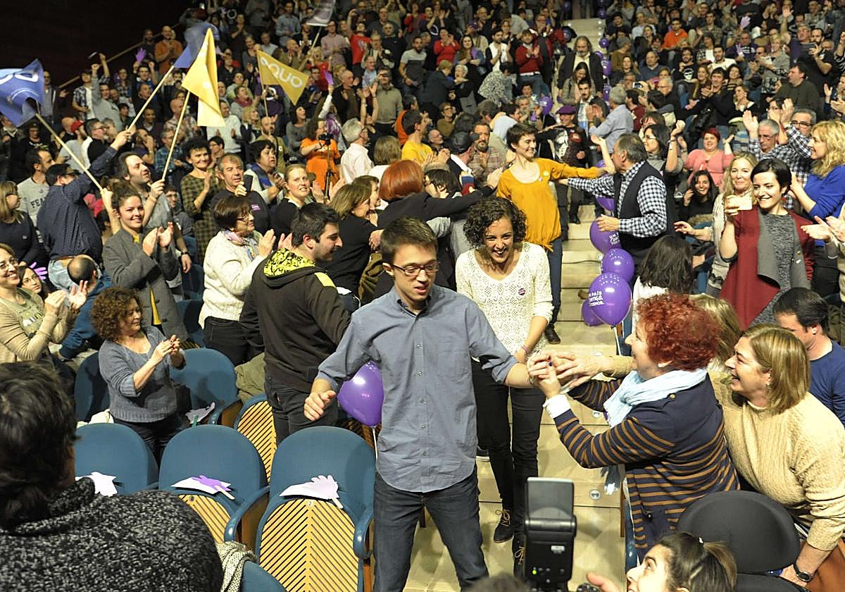 Íñigo Errejón durante un mitin electoral de Podemos en Donostia en el año 2015.
