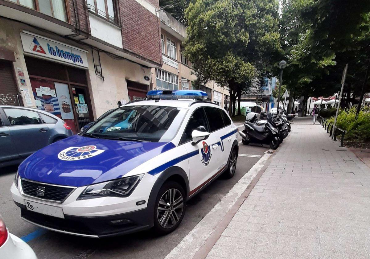 El hombre ha sido detenido en la zona de Inpernupe.