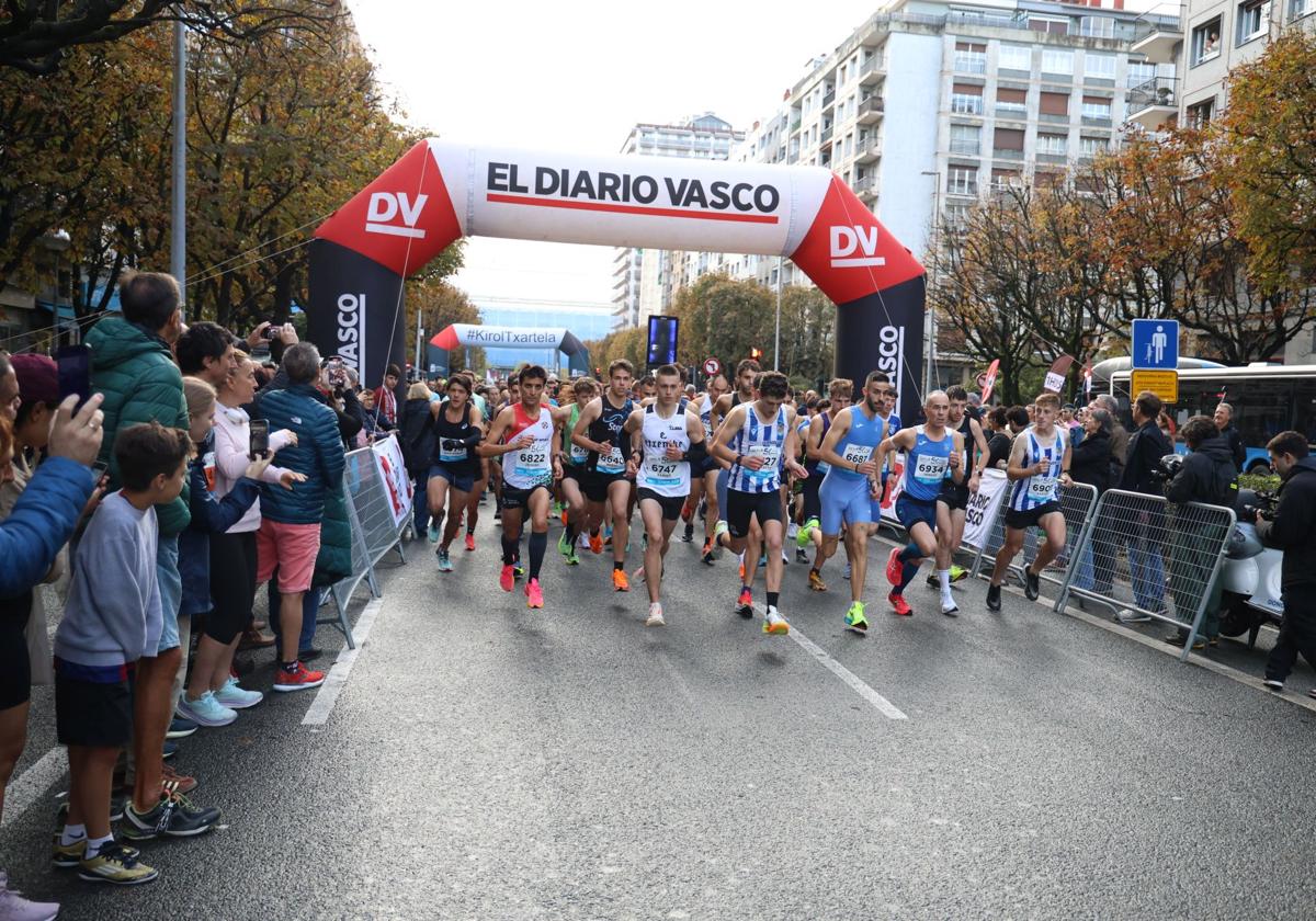 Participantes de la 15k de la Clásica Salto de este domingo.