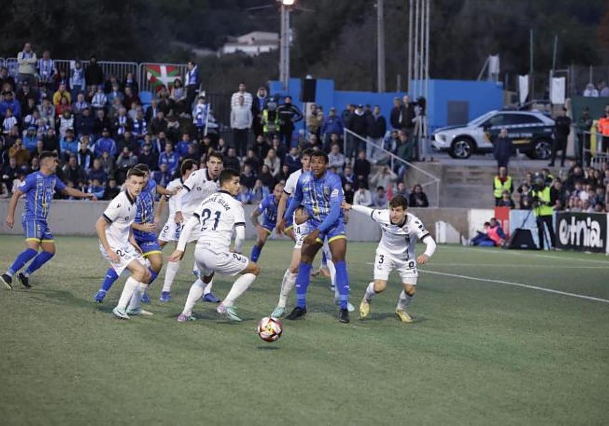 Un gol de André Silva en el minuto 56 clasificó a la Real ante el Andratx en un partido muy complicado tras el que Imanol reconoció que el conjunto mallorquín de Tercera RFEF mereció el empate.