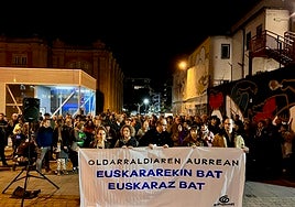Concentración frente al juzgado de Tolosa