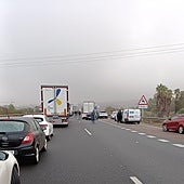 «Llevamos más de doce horas atascados en la autovía a la altura de Chiva y esto va para largo»