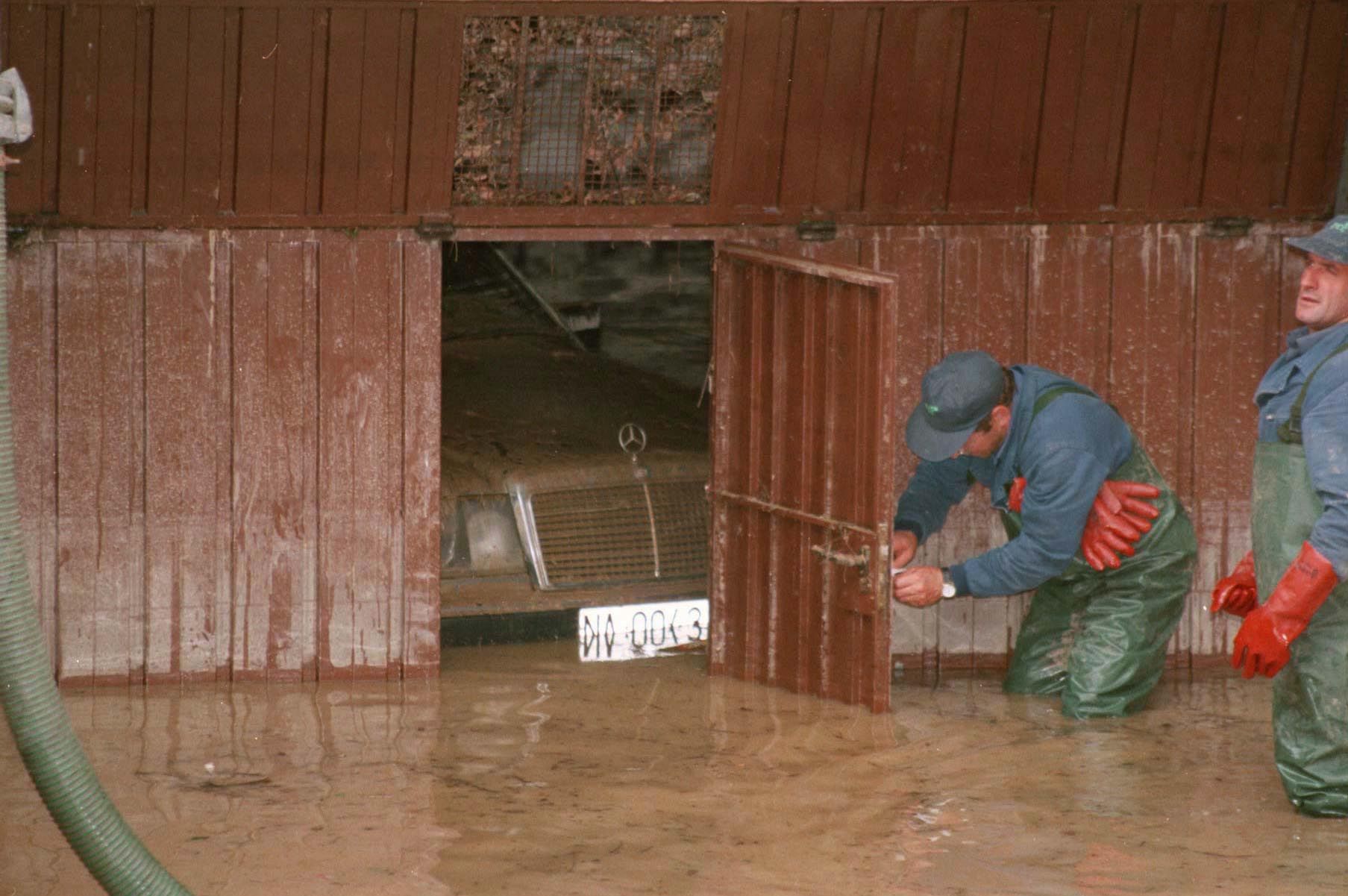 Las imágenes de la histórica tromba de agua que anegó Gipuzkoa en junio de 1997