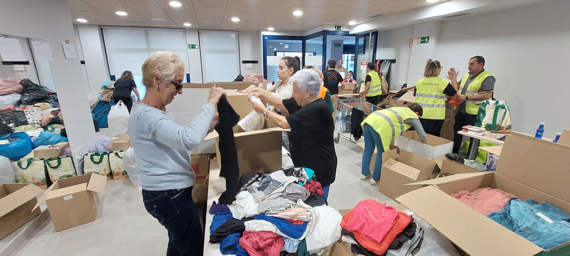 Irun se vuelca con los damnificados por la DANA