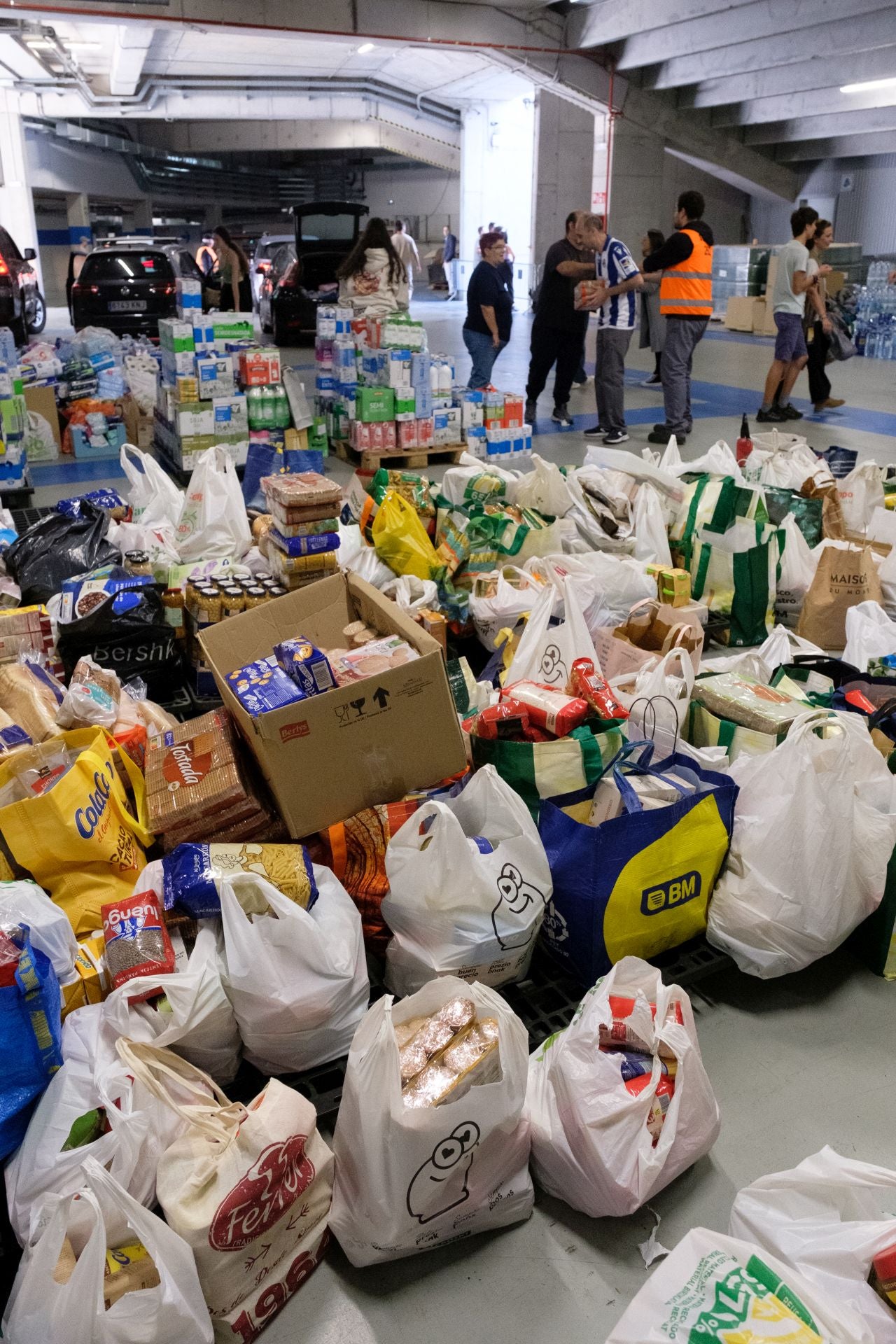 Solidaridad en el Reale Arena con los afectados por la DANA