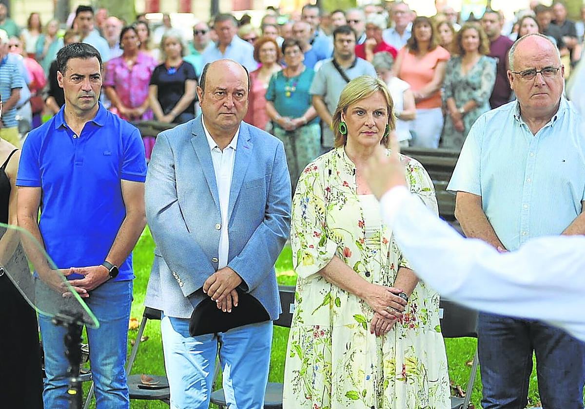 Alderdi Eguna. Un momento de la fiesta delPNV el último domingo de septiembre en las campas de Foronda, en Vitoria.