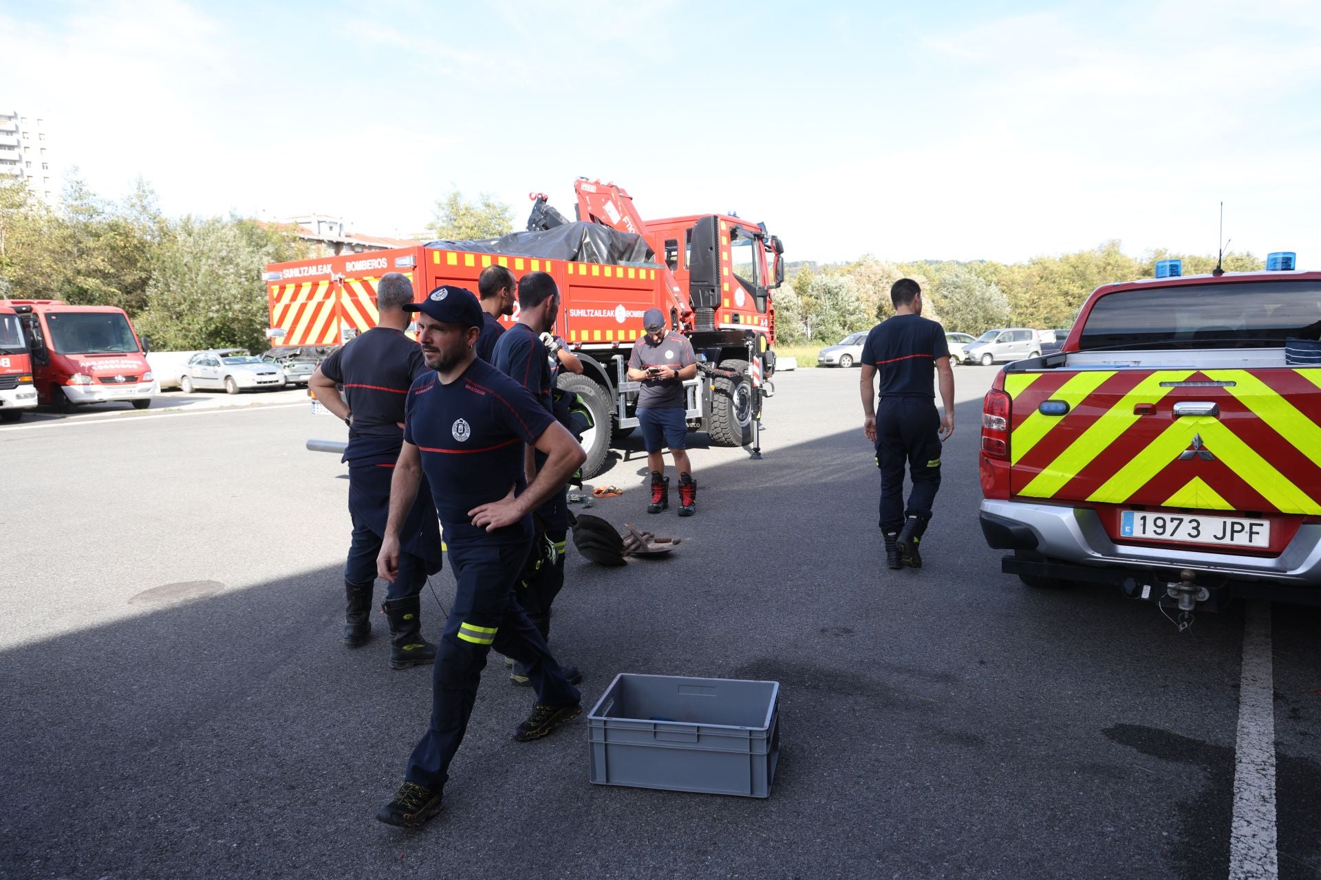 Bomberos de Donostia parten hacia Valencia para ayudar a los afectados por la DANA