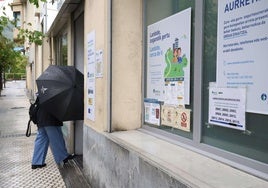 Exterior de la oficina de Lanbide del barrio donostiarra de Gros.