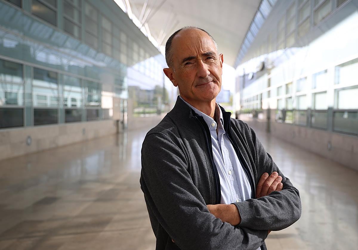 Luis Liz Marzán, en el parque tecnológico de Miramón.