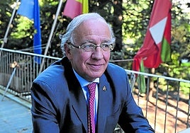 Echenique, en la Subdelegación del Gobierno en Gipuzkoa.