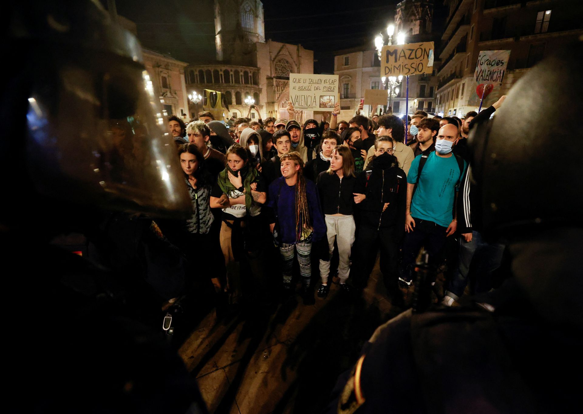 Las imágenes de los disturbios en Valencia tras la manifestación