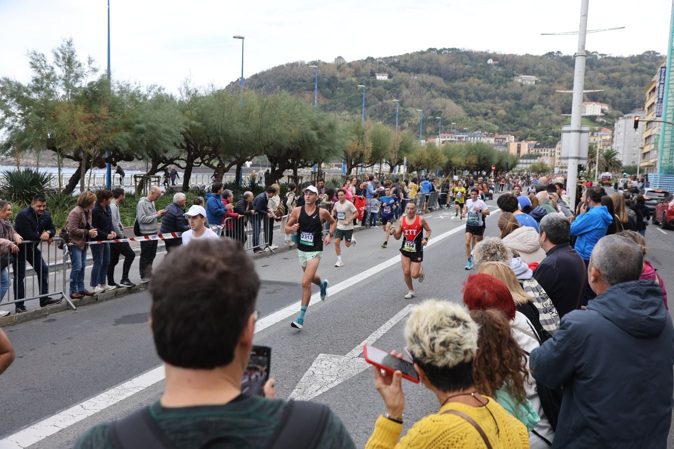 La Behobia a su paso por el barrio de Gros