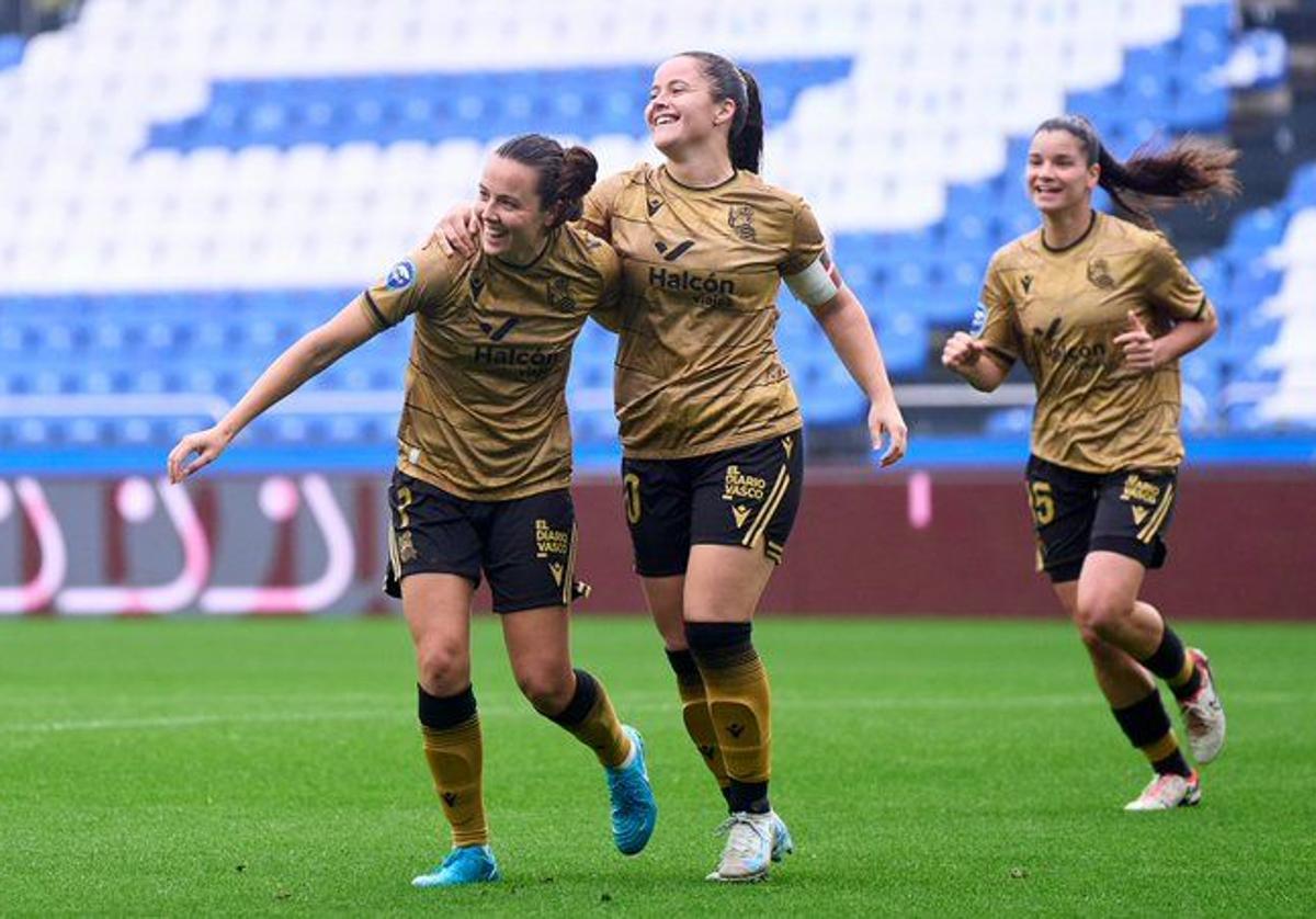 Celebración de Amaiaur y Nerea Eizagirre tras marcar el único gol del partido