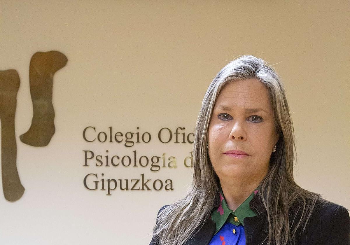 La psicóloga Sonja Massimo, en el Colegio Oficial de Psicólogos de Gipuzkoa.