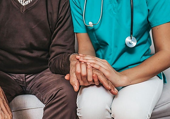 Los expertos aconsejan a la UE que financie el primer fármaco contra el alzhéimer, pero con precauciones y condicionantes