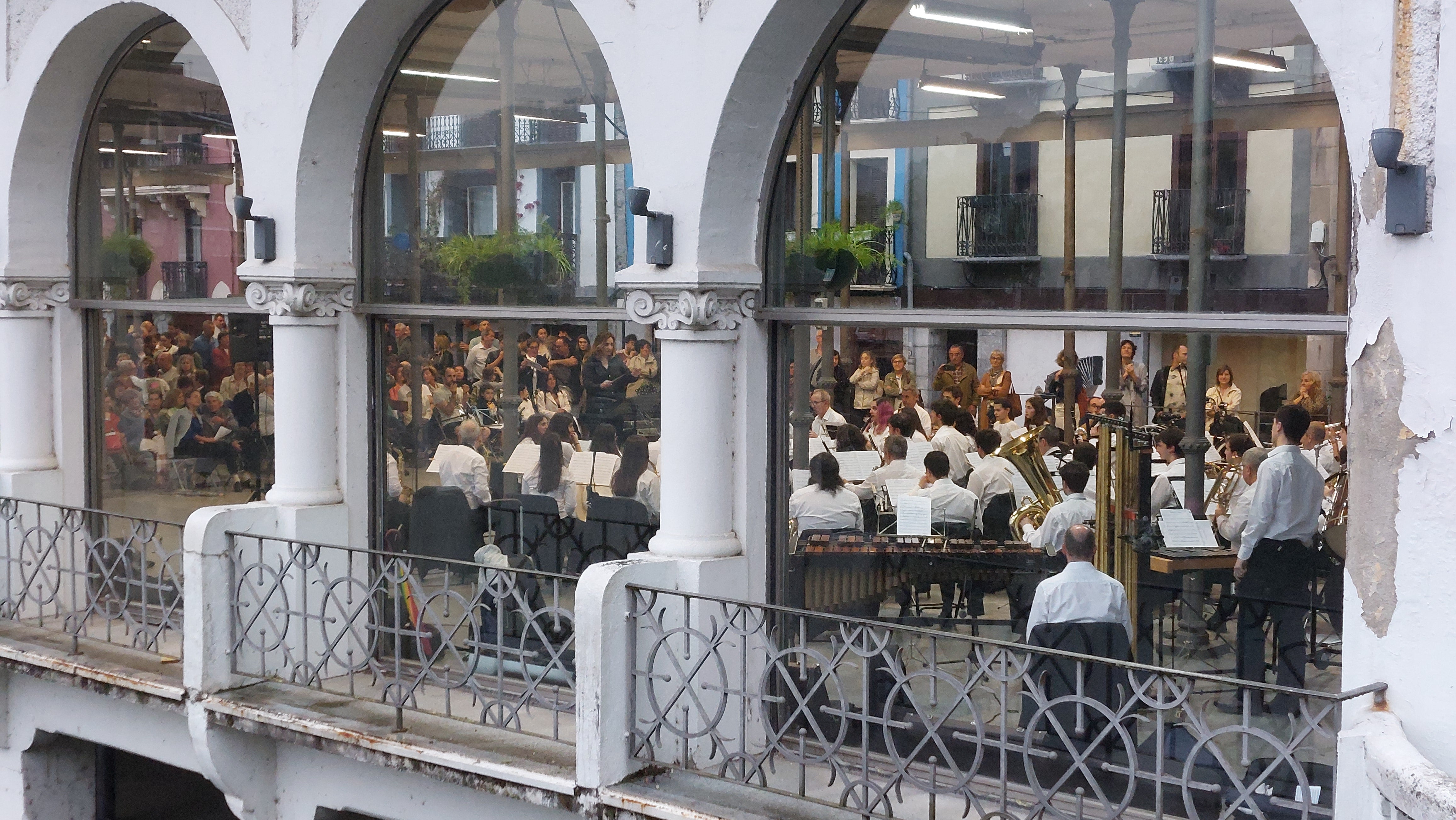 La Banda de Música, durante un concierto en el Tinglado