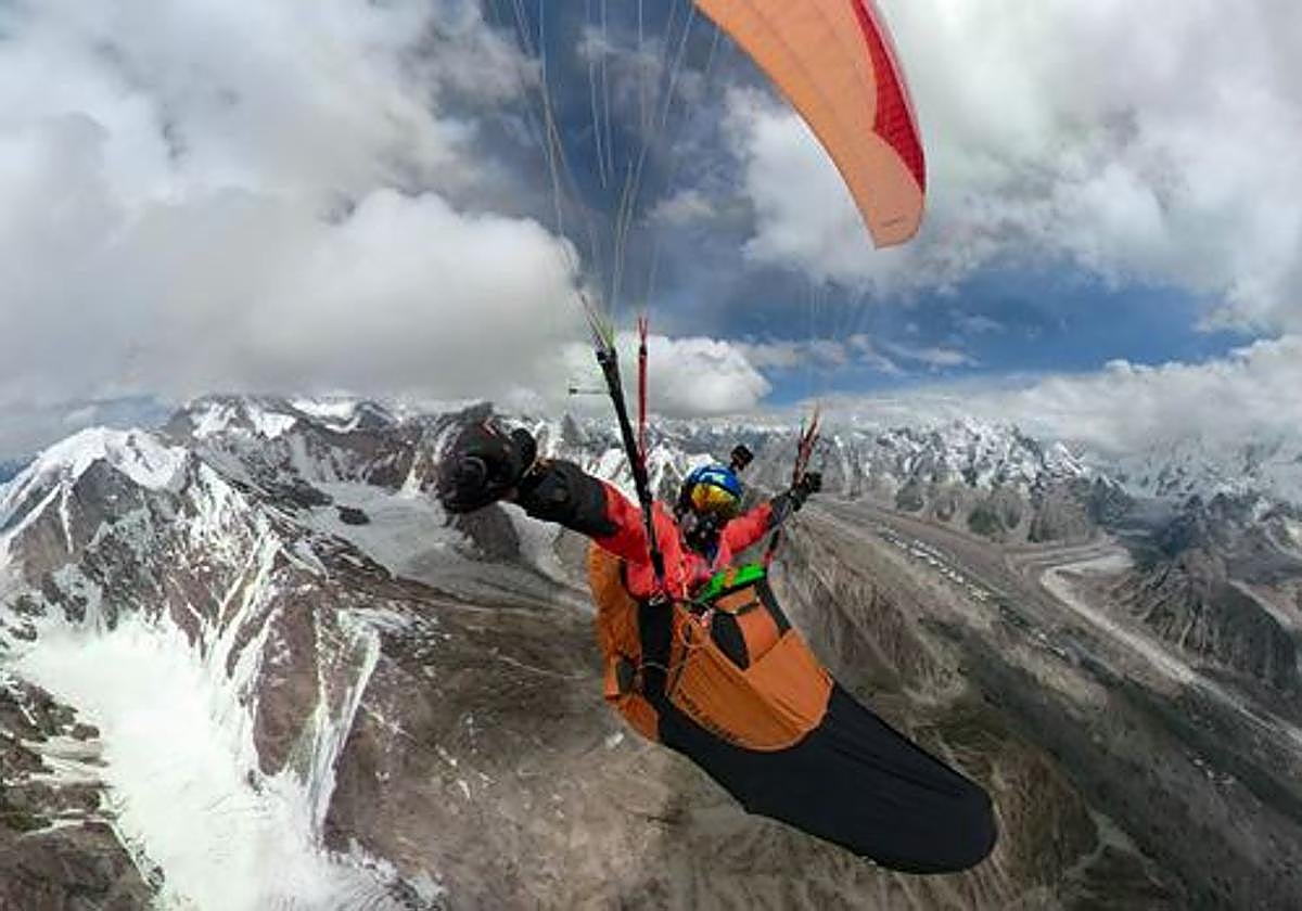 'Baltoro oinez eta hegan' hoy martes en la Mendi Hamabostaldia
