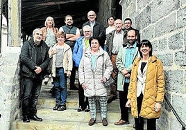 Representantes de los grupos que colaboran con el proyecto.