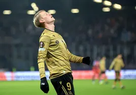 Orri Oskarsson se lamenta en un lance del reciente partido de la Europa League entre la Real y el Viktoria Plzen.