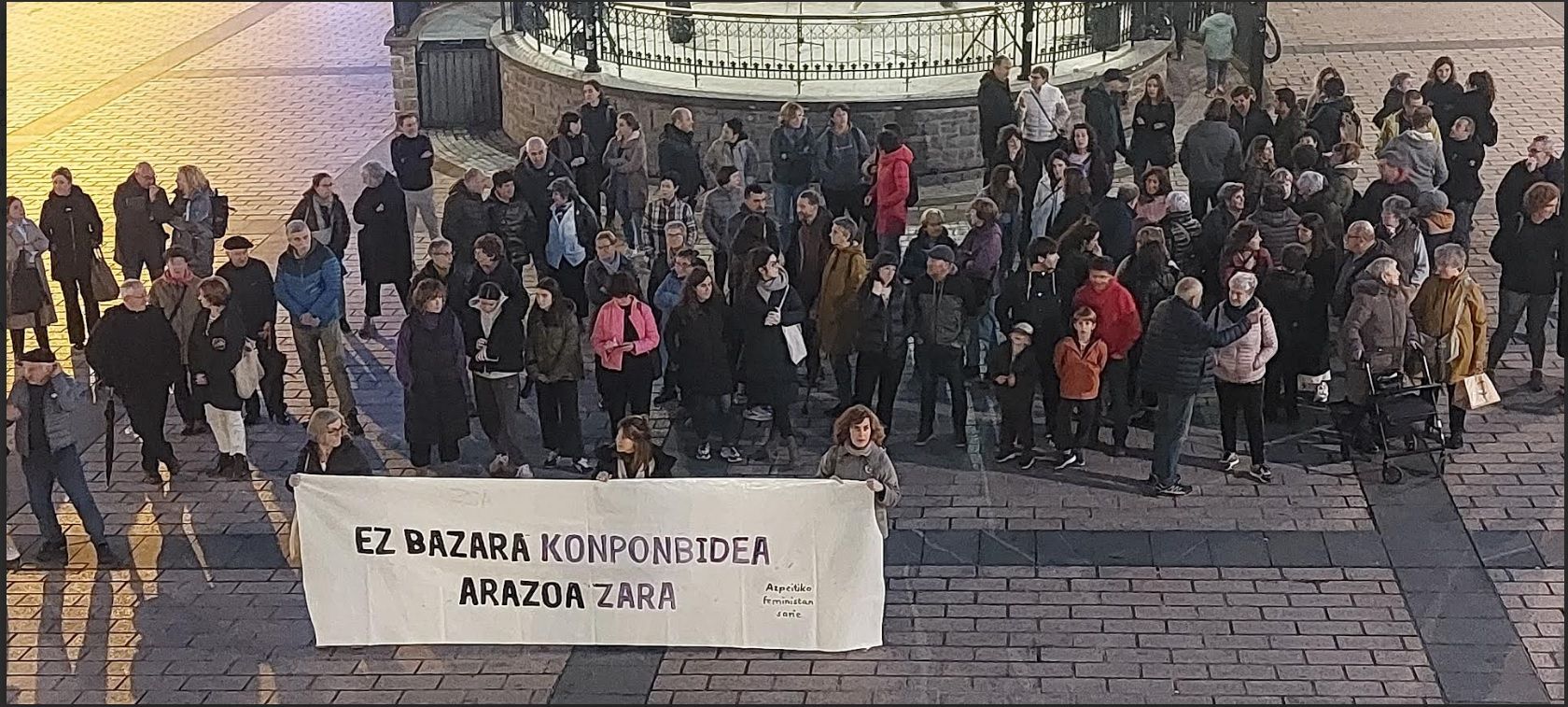 Elkarretaratzea Azpeitian indarkeria matxista salatzeko