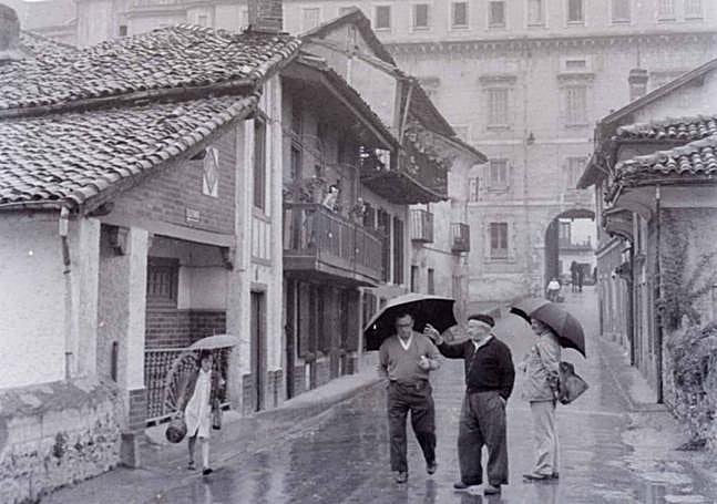 Antigua vista de Hernani.