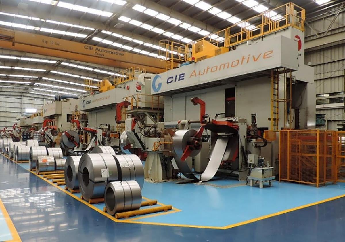 La primera andanada de Trump golpea a BBVA y a las empresas de automoción vascas