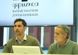 Mikel Lezama y Jorge Mota en la rueda de prensa ofrecida en las Juntas.