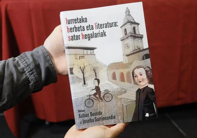 'Iurretako berbeta eta literatura: sator hegalariak' liburuaren azala.