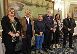 Euskaltzaindiako Zuzendaritza osatzen duten sei kideak.