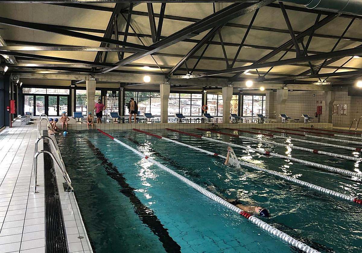 Piscinas del polideportivo Zubikoa de Oñati