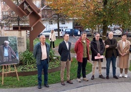 Un momento del homenaje llevado a cabo esta mañana del sábado en Tolosa