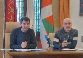 Mikel Arruti e Iker Salaberria, durante la rueda de prensa.