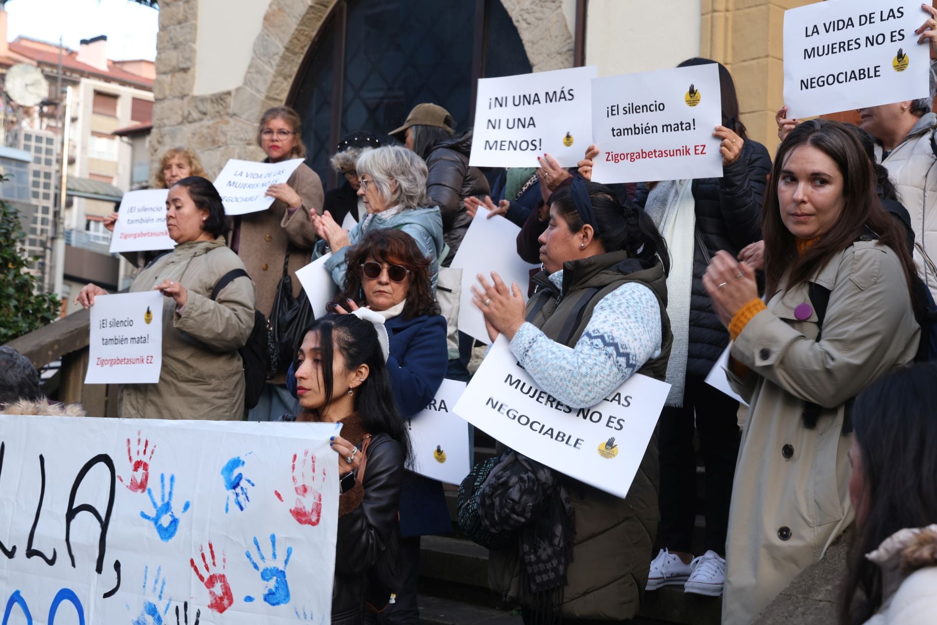 Las compañeras de Leonor comparten el dolor por su asesinato