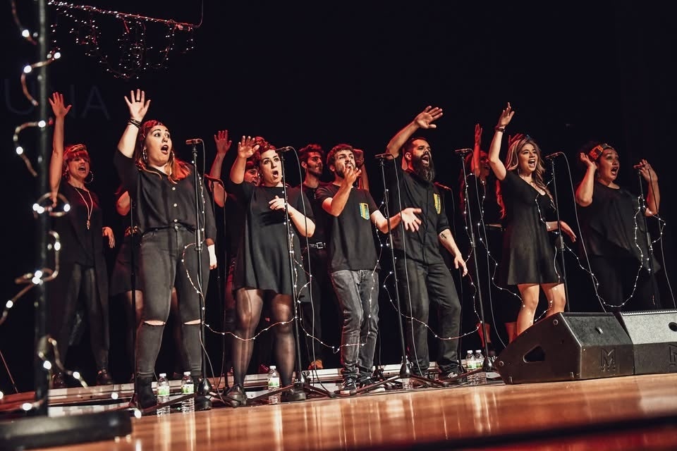 Integrantes de Goizargi Gospel Choit durante una actuación.