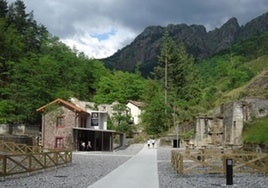 Entrada de acceso al coto minero de Arditurri.