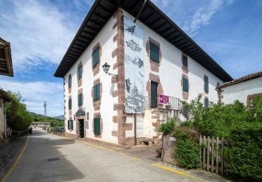 Exterior del museo de las Brujas de Zugarramurdi.