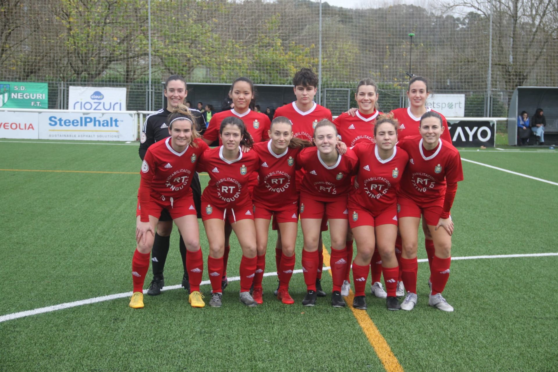 El primer equipo femenino del Oiartzun cayó 3-0 ante el líder Bizkerre en Getxo