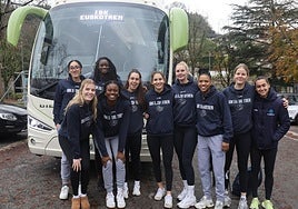 La plantilla del IDK Euskotren, antes de viajar a Charnay-les-Macon.