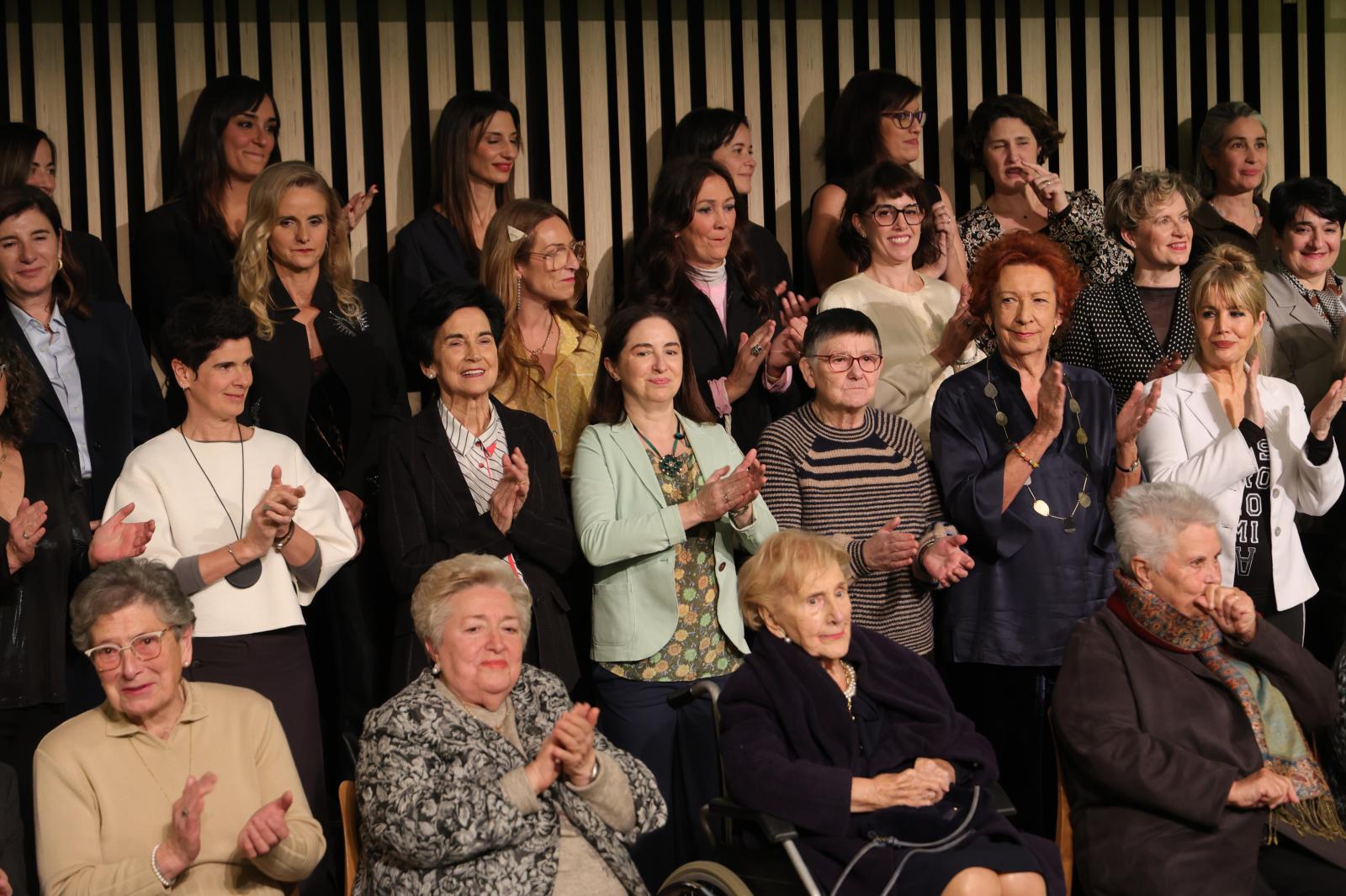 Presentación del libro &#039;Mamia (Esencia)&#039;