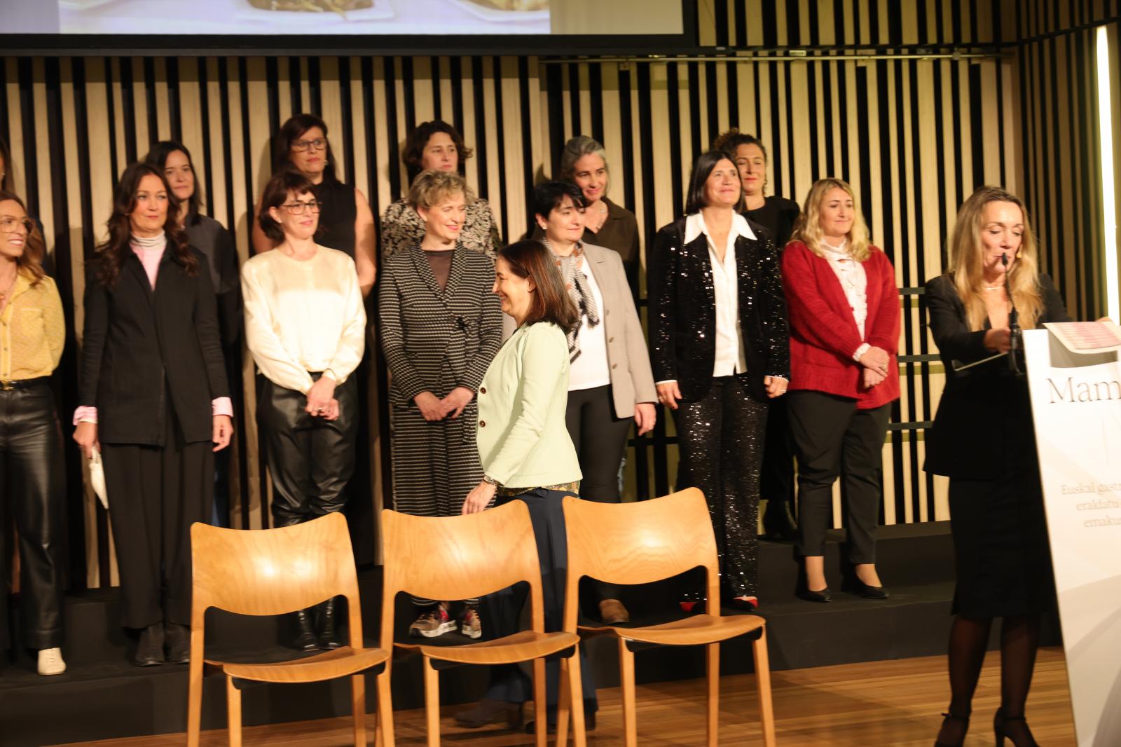 Presentación del libro &#039;Mamia (Esencia)&#039;