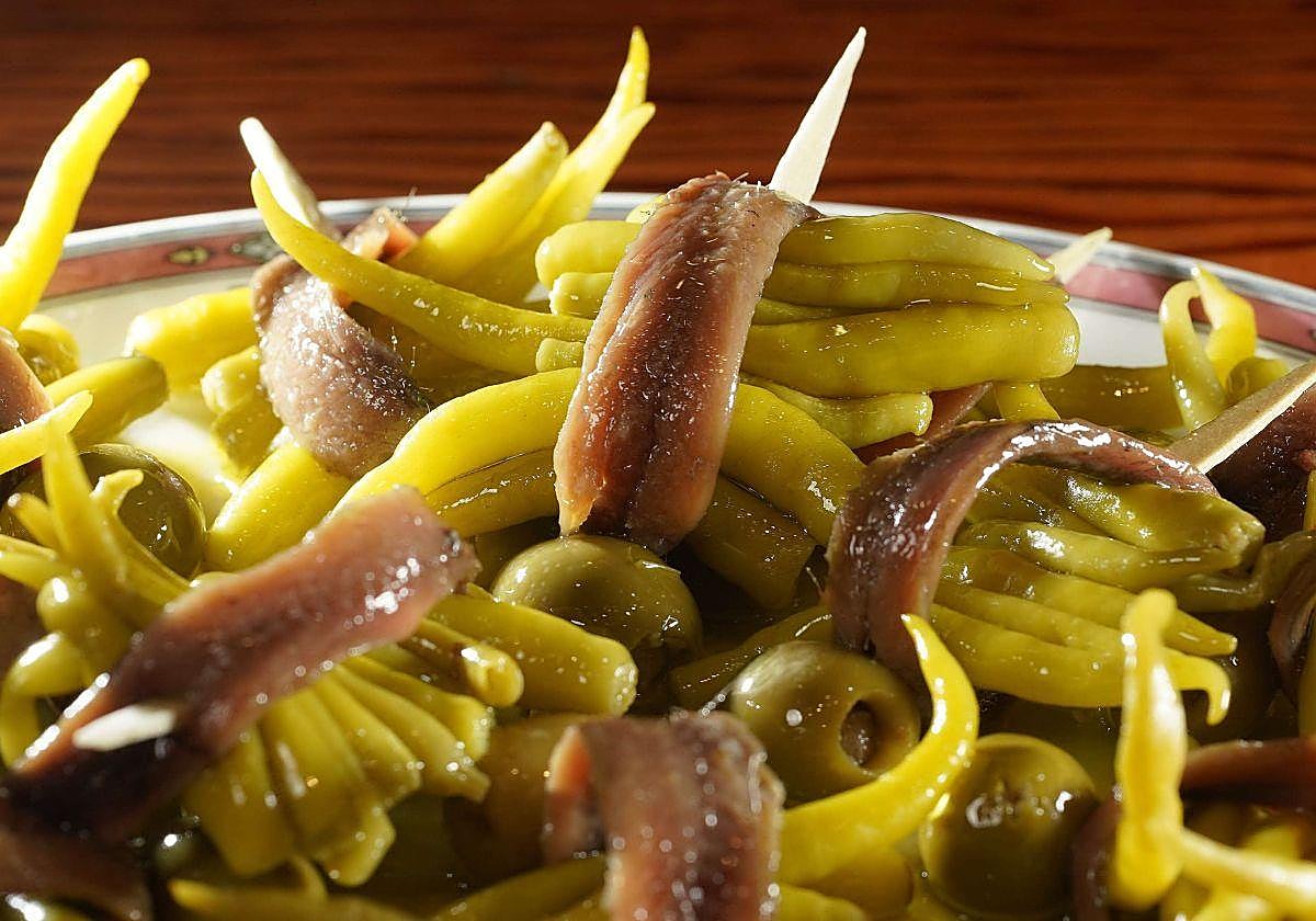 Imagen de archivo de un plato de gildas.